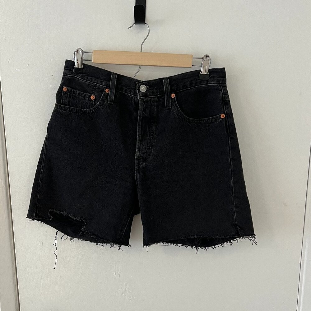 Levi's 501 Mid-Length Shorts in Black Size 27